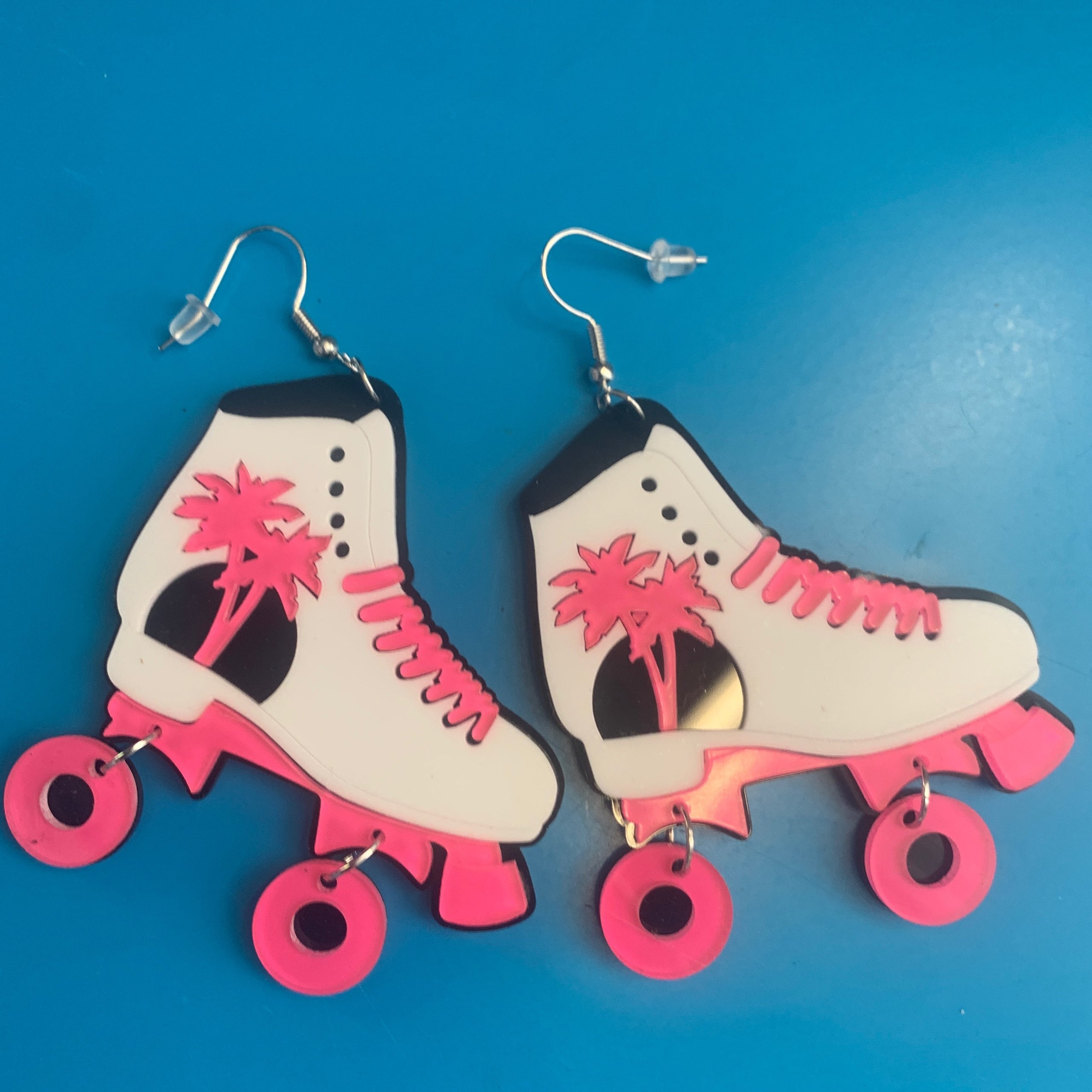 Skate earrings shop